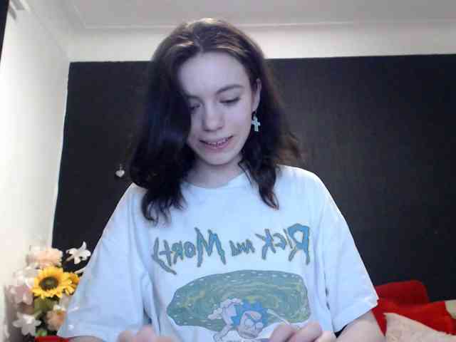 danielle-morina's live room