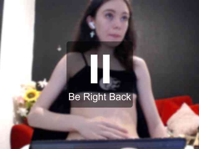 danielle-morina's live room