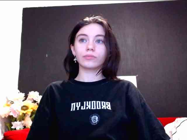 Danielle-Morina Sex Cam Show