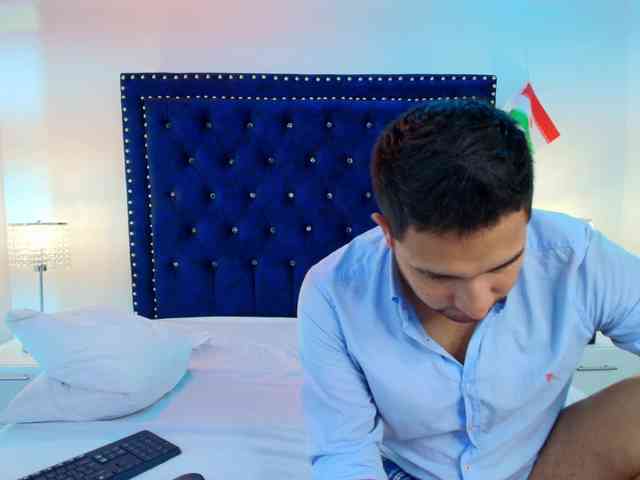 Alissa-Alann Sex Cam Show