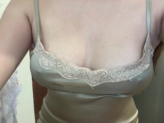 PeachyBabe