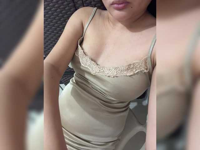 PeachyBabe live cam on BongaCams
