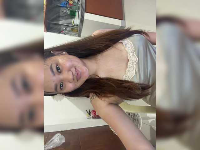 PeachyBabe live cam on BongaCams