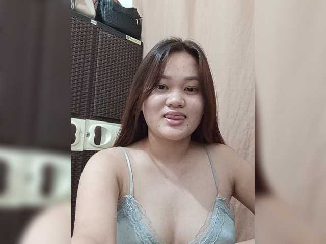 PeachyBabe live cam on BongaCams