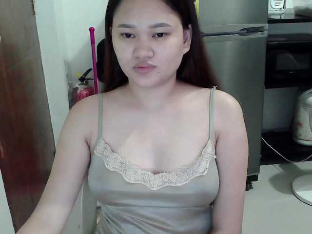 PeachyBabe live cam on BongaCams