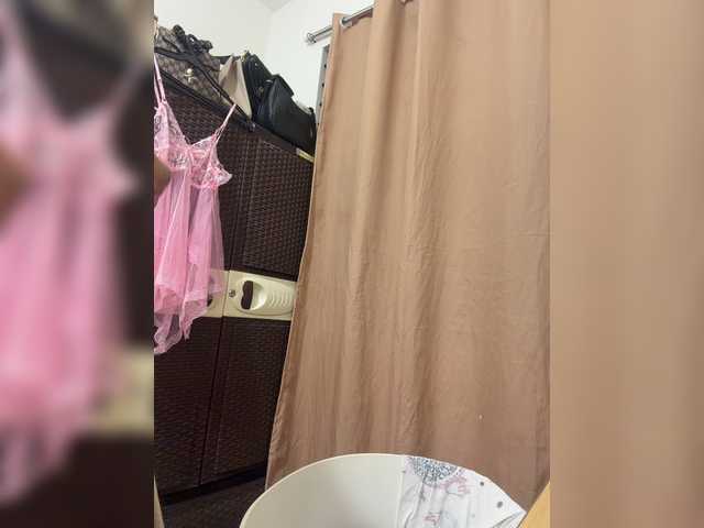 PeachyBabe live webcam show