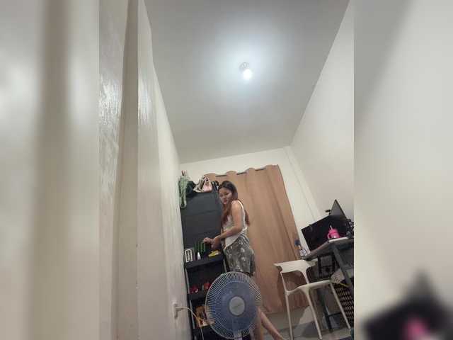 PeachyBabe live cam on BongaCams