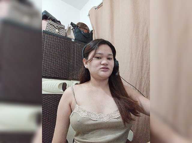 PeachyBabe live cam on BongaCams