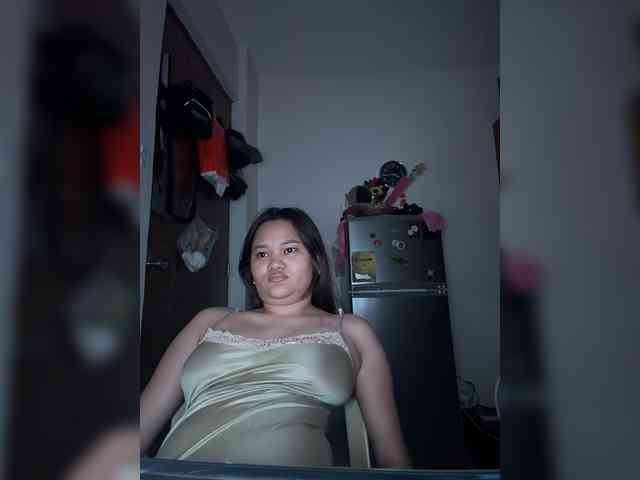 PeachyBabe webcam