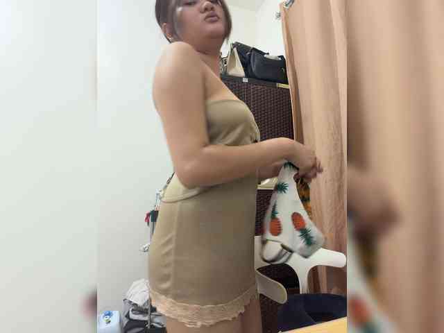 PeachyBabe webcam