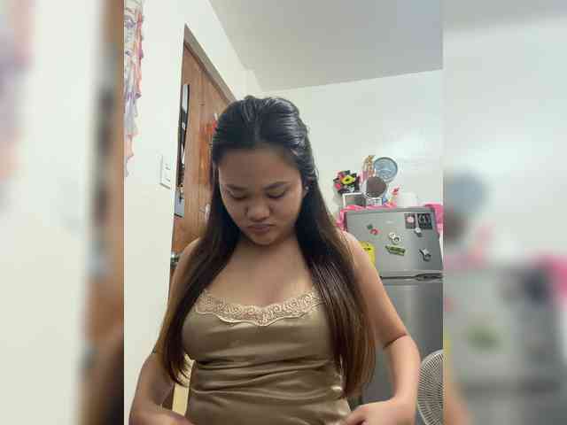 PeachyBabe webcam