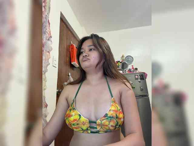 PeachyBabe webcam