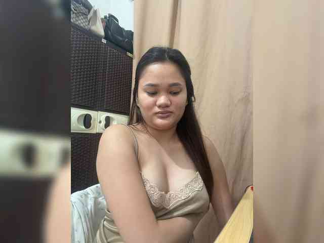 PeachyBabe webcam