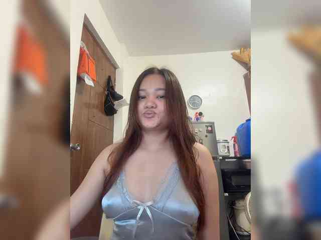 PeachyBabe webcam