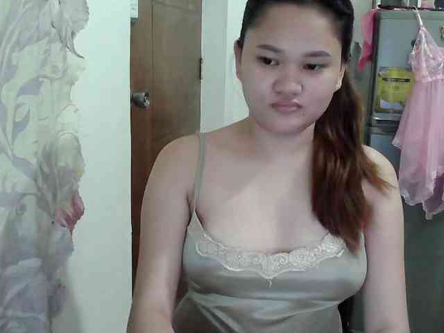 Model: PeachyBabe