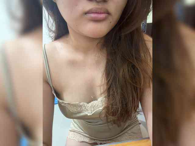 PeachyBabe webcam