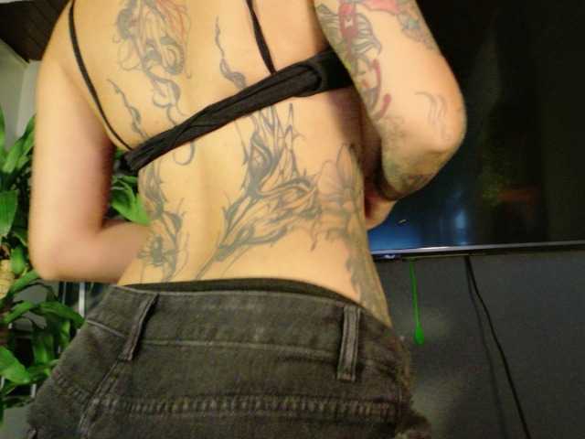 Medusa03 live cam on BongaCams