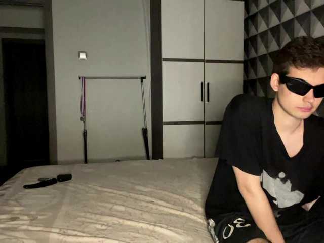 GoldenNight40 live cam on BongaCams