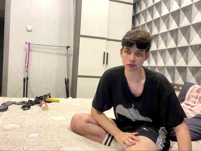 GoldenNight40 Sex Cam Show