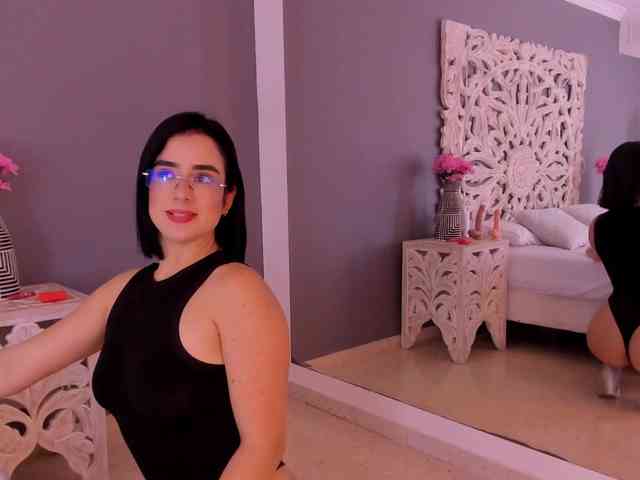 KarinaVega webcam