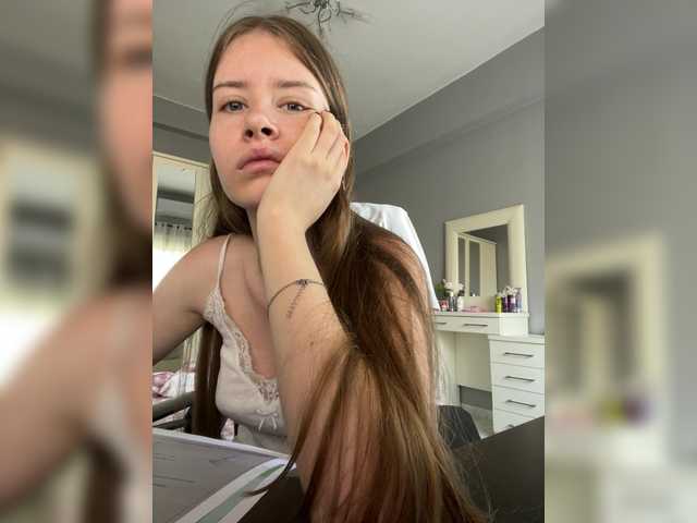 Luxxxuu live cam on BongaCams