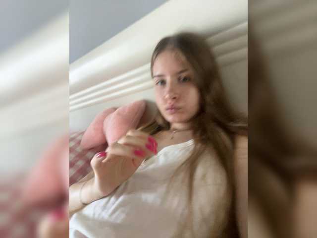 Luxxxuu live cam on BongaCams