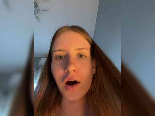 Luxxxuu webcam