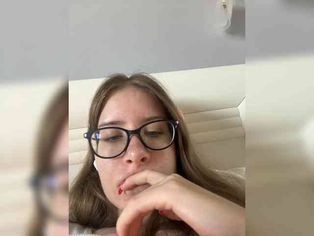 Luxxxuu webcam