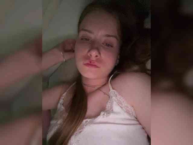 Luxxxuu webcam