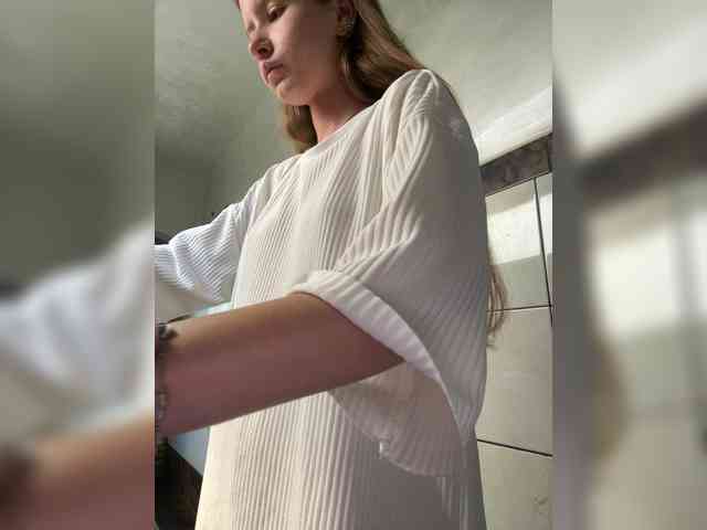 Luxxxuu webcam