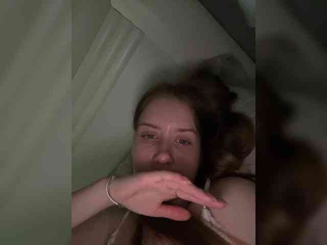 Luxxxuu webcam