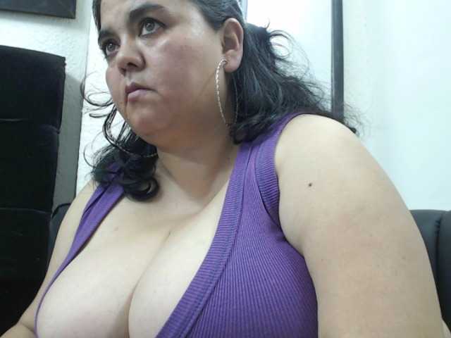 Angelita-Picante live cam on BongaCams