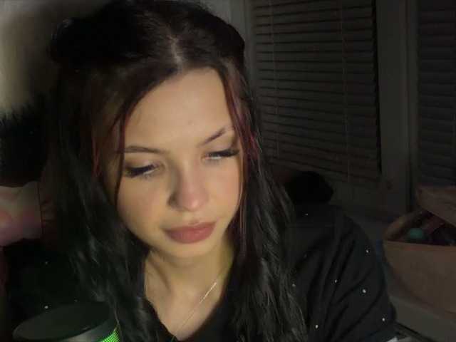 LaMiraPic live cam on BongaCams