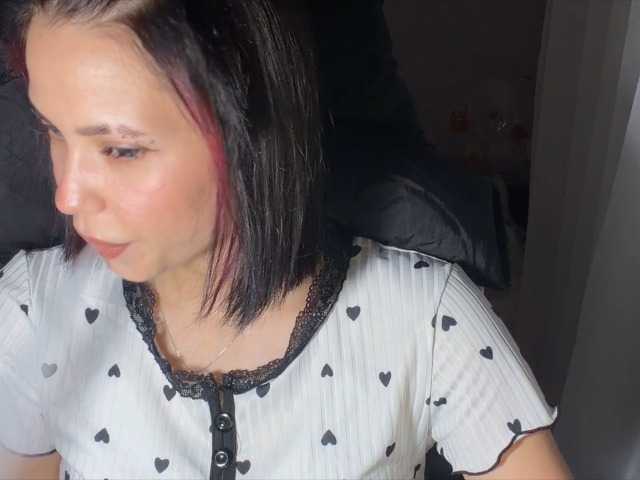LaMiraPic live cam on BongaCams