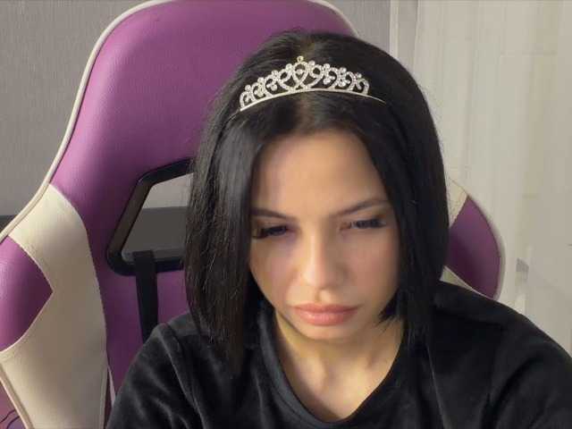 LaMiraPic live cam on BongaCams