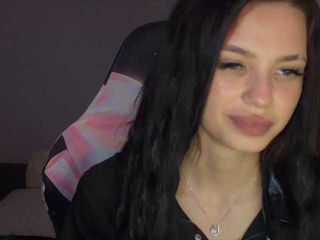 LaMiraPic live cam on BongaCams