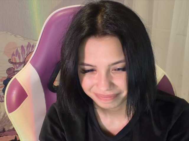 LaMiraPic live cam on BongaCams