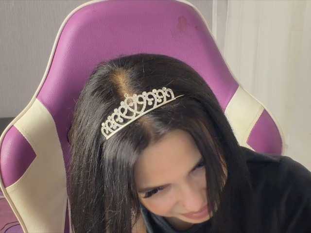 LaMiraPic live cam on BongaCams