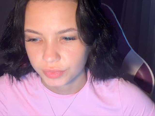 LaMiraPic live cam on BongaCams