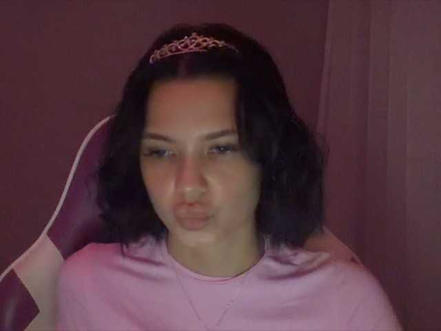 LaMiraPic live cam on BongaCams