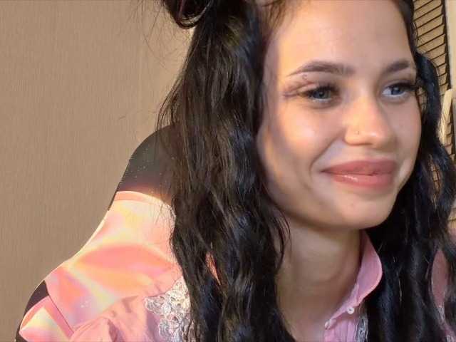 LaMiraPic, en vivo ahora en BongaCams
