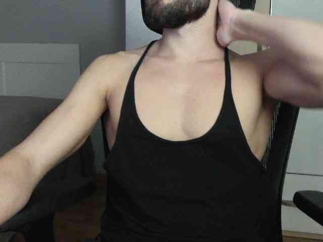 Alextopfitx's cam show statistics and live stream