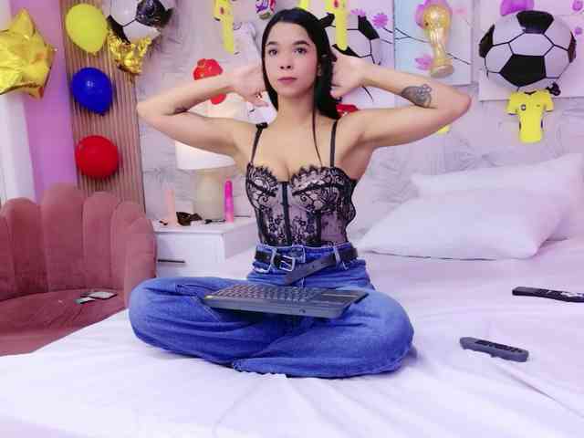 ArianaFontanie webcam
