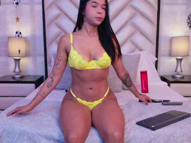 ArianaFontanie webcam