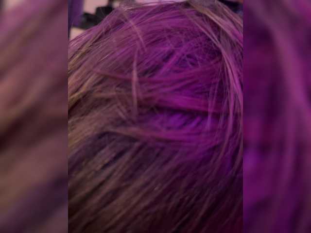 Cvetochek13 live cam on BongaCams