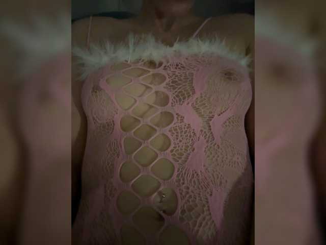 foxes2 live cam on BongaCams
