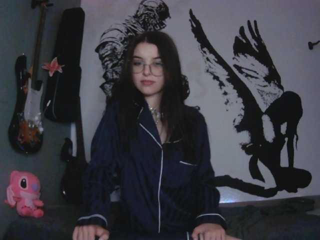kitsun0ira live cam on BongaCams