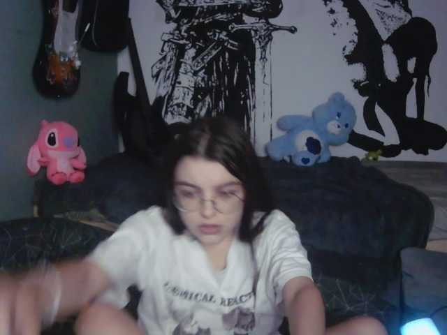 kitsun0ira live cam on BongaCams