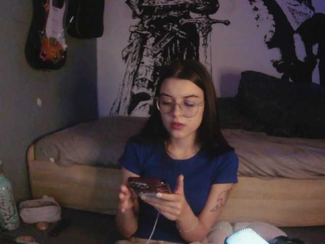 kitsun0ira live cam on BongaCams