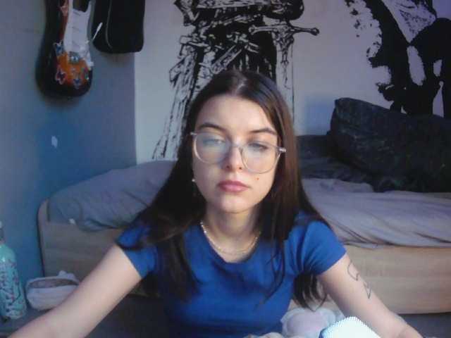 kitsun0ira live cam on BongaCams